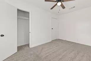 1719 W Sealy St, Alvin, TX 77511 - Photo 30