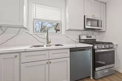 1719 W Sealy Street, Alvin, TX 77511 - Photo 16