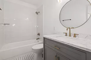 1719 W Sealy St, Alvin, TX 77511 - Photo 22