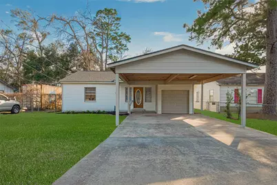 1719 W Sealy Street, Alvin, TX 77511 - Photo 1