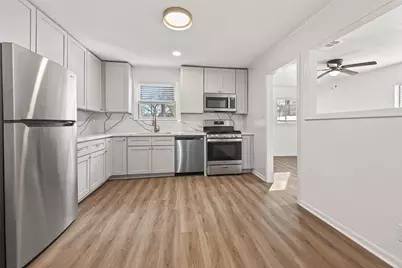 1719 W Sealy Street, Alvin, TX 77511 - Photo 12