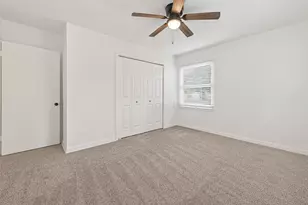 1719 W Sealy St, Alvin, TX 77511 - Photo 26