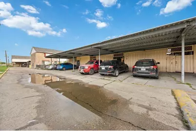 8456 Leawood Boulevard, Houston, TX 77072 - Photo 20