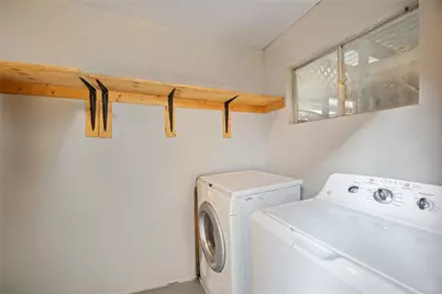 8456 Leawood Boulevard, Houston, TX 77072 - Photo 18