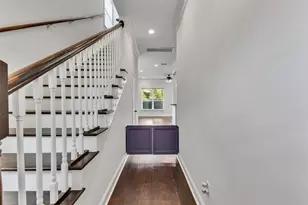 3911 Kennon St, Houston, TX 77009 - Photo 2