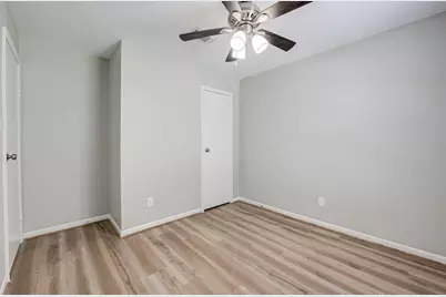 34 N Circlewood Glen, The Woodlands, TX 77381 - Photo 20
