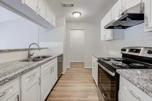 34 N Circlewood Glen, The Woodlands, TX 77381 - Photo 8