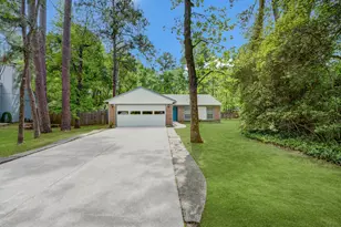 34 N Circlewood Glen, The Woodlands, TX 77381 - Photo 2