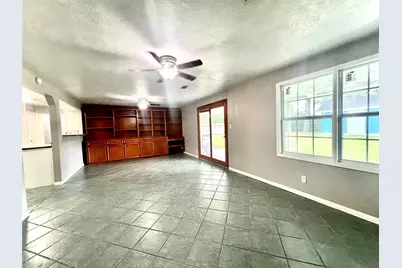 1925 14th Avenue N, Texas City, TX 77590 - Photo 8