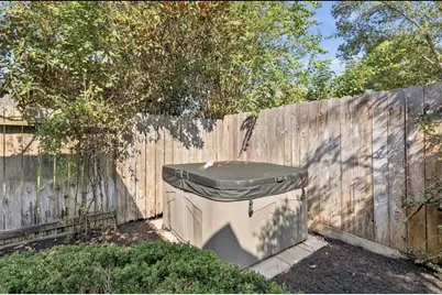1227 Maiden Way Drive, Spring, TX 77379 - Photo 34
