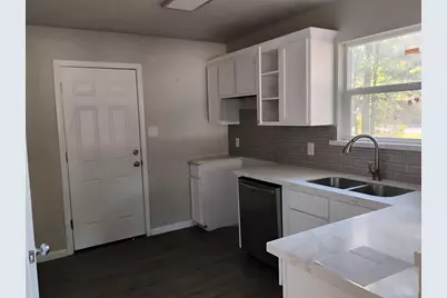 534 Meridian, Livingston, TX 77351 - Photo 8