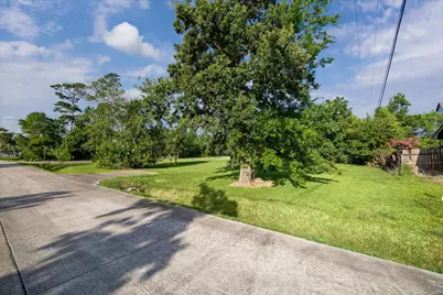 3410 Byway Street, Shoreacres, TX 77571 - Photo 2