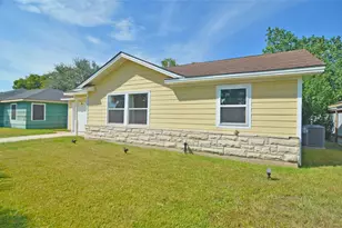 1131 Globe St, Houston, TX 77034 - Photo 26