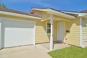 1131 Globe St, Houston, TX 77034 - Photo 4