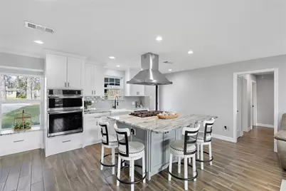 126 Magnolia Point Drive, Houston, TX 77336 - Photo 8