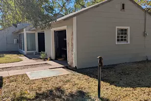 1102 Post Oak St, Hearne, TX 77859 - Photo 8