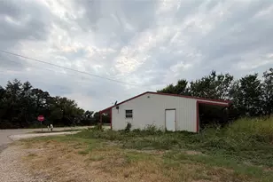 1421 Fm 39 S, Donie, TX 75838 - Photo 2