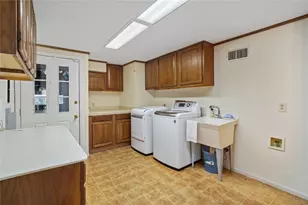 418 Bay Colony Dr, La Porte, TX 77571 - Photo 6