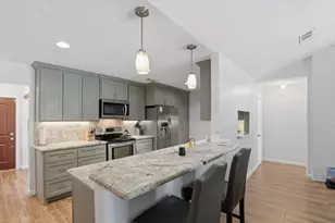 10419 Odessa Dr, Sugar Land, TX 77498 - Photo 4