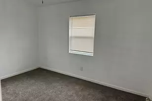 726 W 6th St, Freeport, TX 77541 - Photo 4