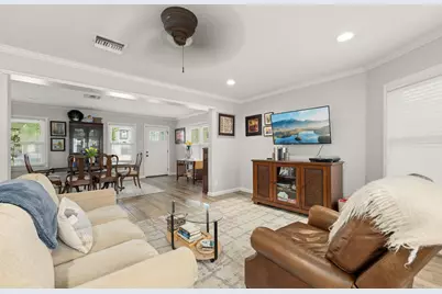 1111 Wynnwood Lane, Houston, TX 77008 - Photo 10