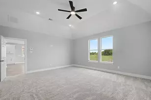 1220 Appaloosa Cir, Angleton, TX 77515 - Photo 34