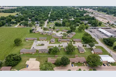 1002 SE Martin Luther King Drive, Smithville, TX 78957 - Photo 4
