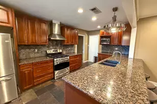516 Roundabout Rd, Huntsville, TX 77340 - Photo 6