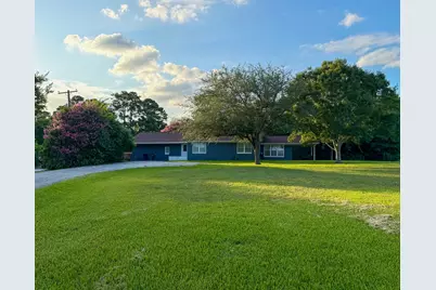 516 Roundabout Road, Huntsville, TX 77340 - Photo 2