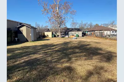 3147 Golfcrest Boulevard, Houston, TX 77087 - Photo 20