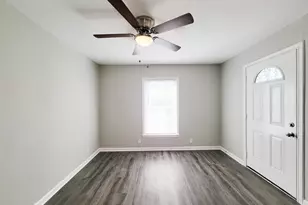3923 Zephyr St, Houston, TX 77021 - Photo 8