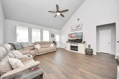 2394 Bishop Lagoon Way, La Porte, TX 77571 - Photo 4