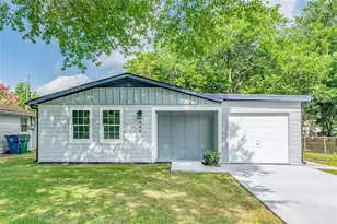 846 S Anderson St, Angleton, TX 77515 - Photo 2