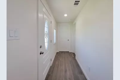 413 S Market Street, Brazoria, TX 77422 - Photo 2