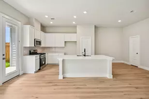 3010 Ventas Dr, Houston, TX 77047 - Photo 6