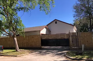 7618 Del Glen Ln, Houston, TX 77072 - Photo 10