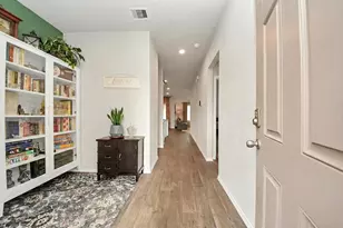 13869 Rock Island Trl, Conroe, TX 77384 - Photo 2