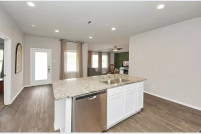 13869 Rock Island Trail, Conroe, TX 77384 - Photo 4