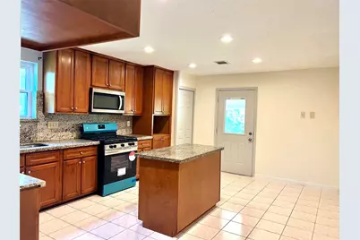 11703 Seawood Drive, Houston, TX 77089 - Photo 8