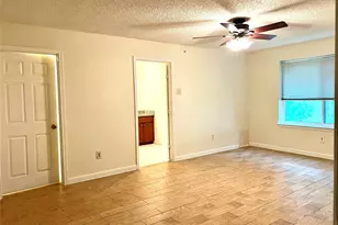 11703 Seawood Dr, Houston, TX 77089 - Photo 10