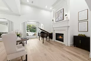 23 S Lamerie Way, The Woodlands, TX 77382 - Photo 8