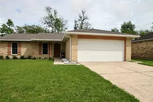 306 Maple Leaf St, League City, TX 77573 - Photo 2