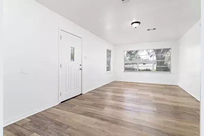 413 Gardenia Avenue, Orange, TX 77630 - Photo 10