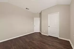 1127 Brahma Cir, East Bernard, TX 77435 - Photo 32