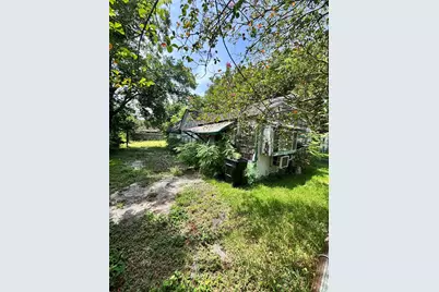 7312 Victoria Street, Houston, TX 77020 - Photo 2