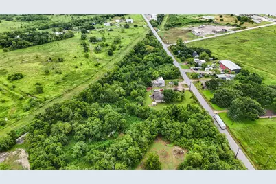 1011 County Road 129, Alvin, TX 77511 - Photo 20