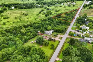 1011 County Rd 129, Alvin, TX 77511 - Photo 10