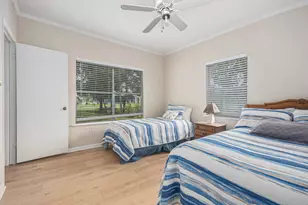 7414 Ocean Dr, Beach City, TX 77523 - Photo 32