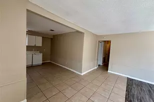 5610 Drakestone Bl, Houston, TX 77053 - Photo 6