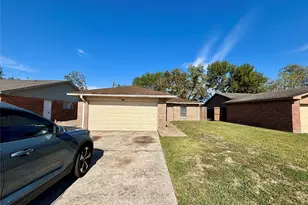 5610 Drakestone Bl, Houston, TX 77053 - Photo 1